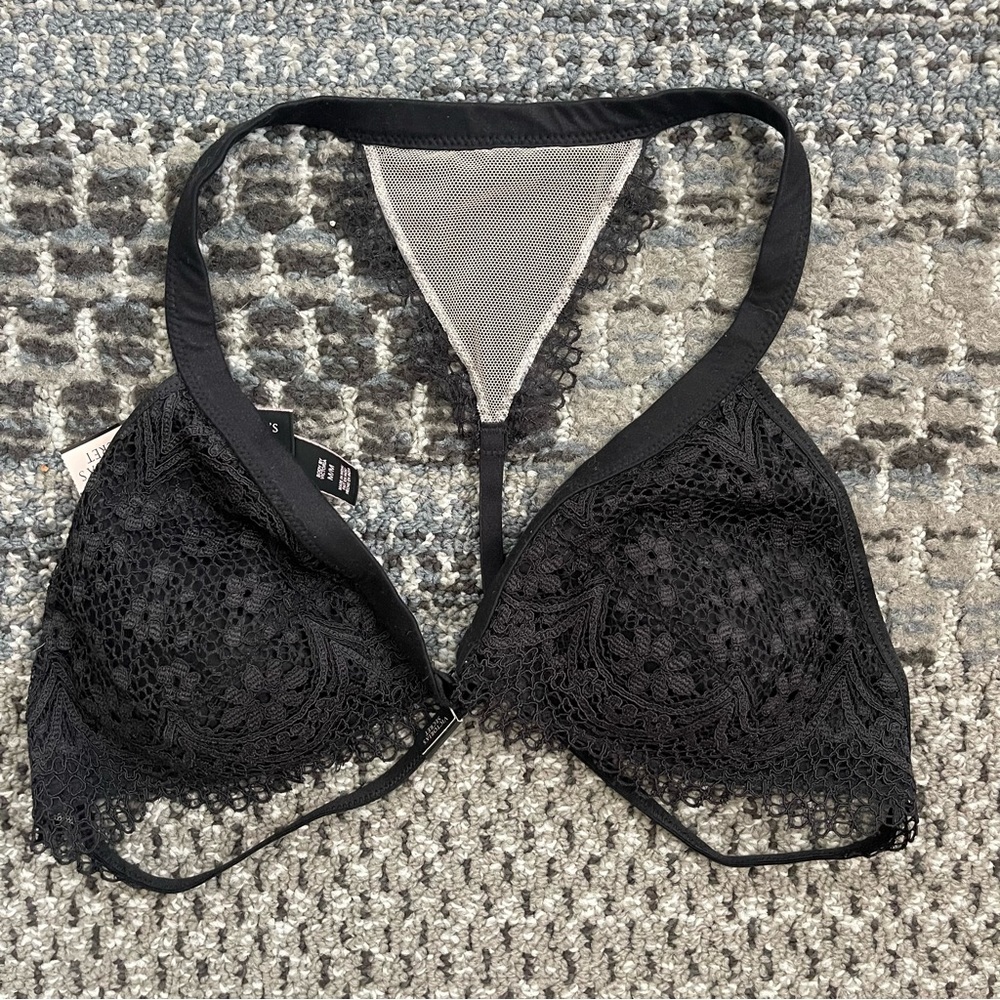 NWT Victoria’s Secret Black Lace Bralette with Removable Pads, Size Medium